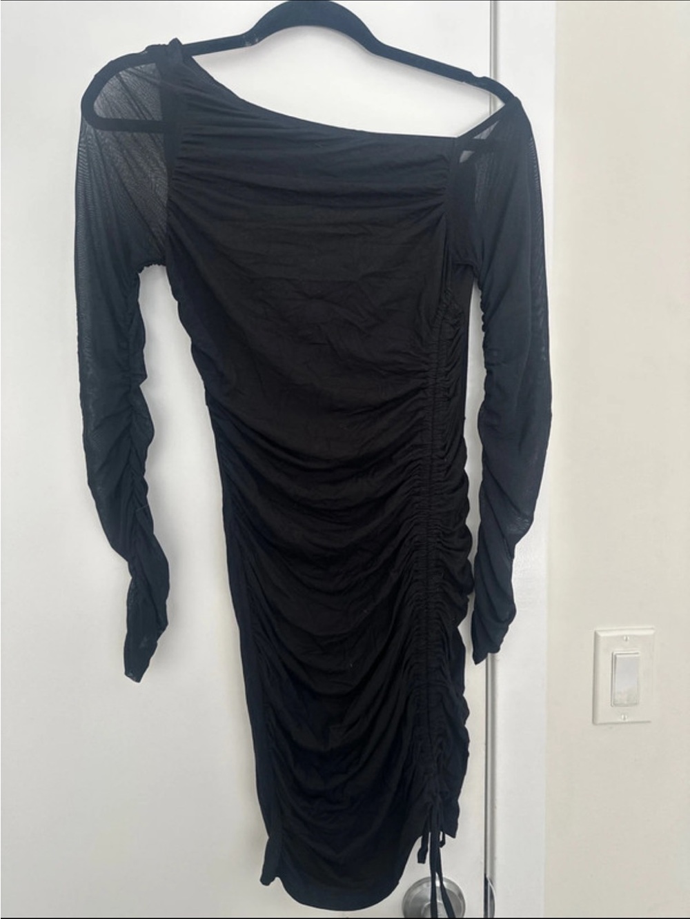 Women’s Black Ruched Long Sleeve Dress